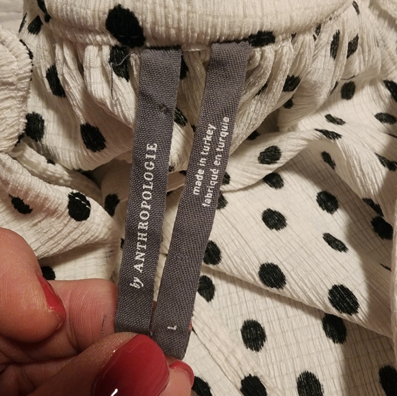 Anthroplogie sleeveless blouse, polkadot, size large, black and white - Picture 6 of 7